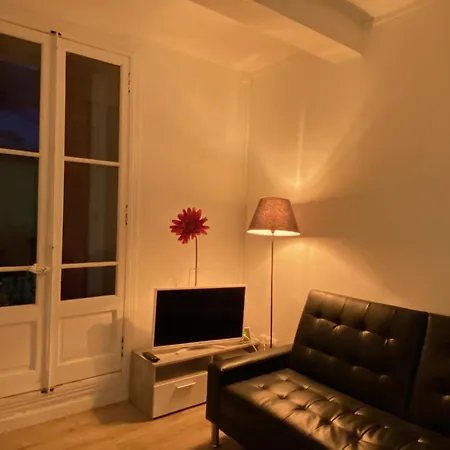 Maison De Tout Confort Hotel *